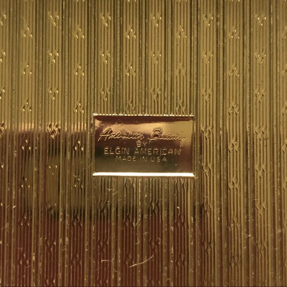 Vintage American Beauty Mirrored Compact - Picture 3 of 3